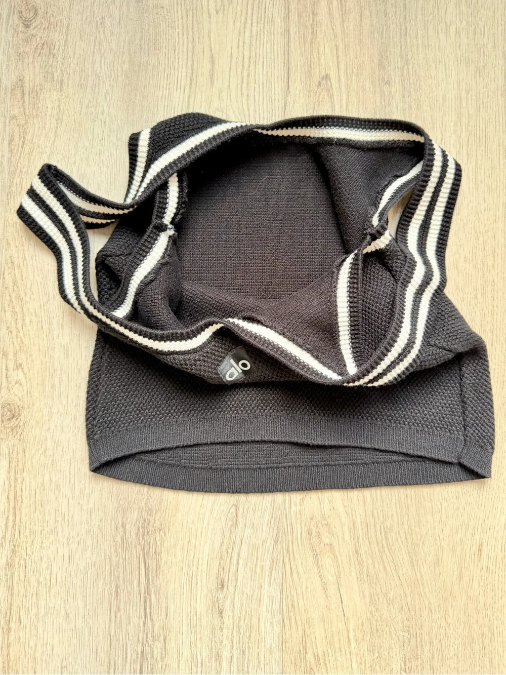 Alo Yoga - Tennis Club Sweater Knit Tank in Black w/ White - Women’s size XS